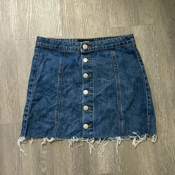 Denim High Rise Button Up Aeropostale skirt size 6 - Picture 1 of 6